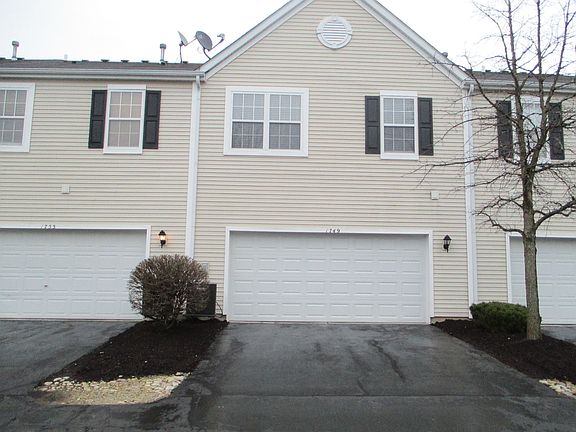 2nd image of 1749 Woodside Dr