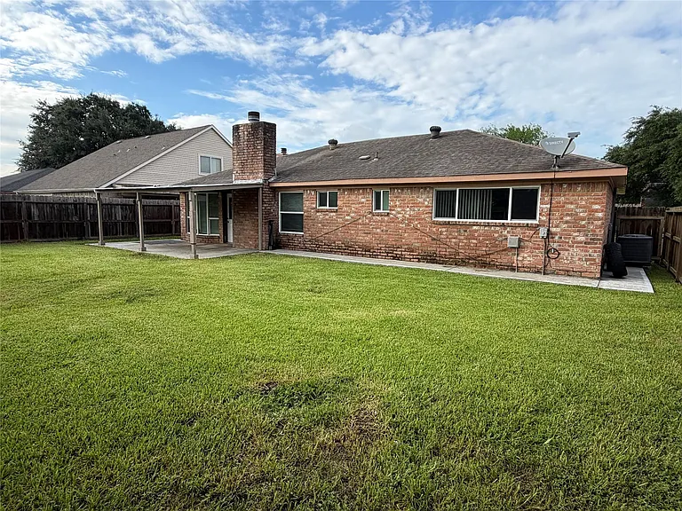12719 Huntington Field Dr — Photo 9