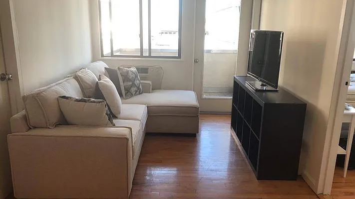 Rented by The Downtown LLC | media 28