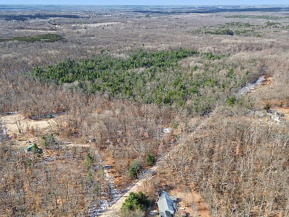 4th image of 810 E Three Mile Rd