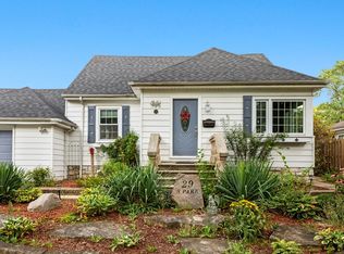 29 S Park St, Westmont, IL