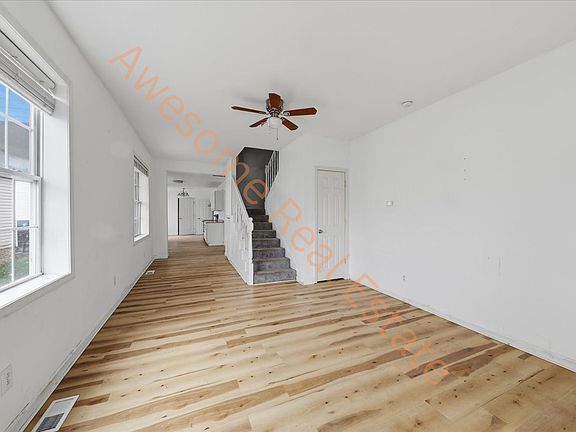 3rd image of 629 E Paint St