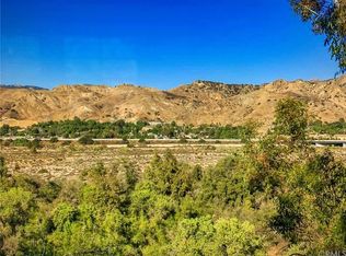 9941 McBroom St, Sunland, CA 91040