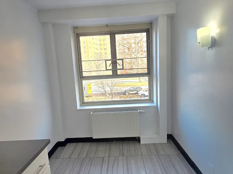 196-05 65th Cres #A — Photo 3