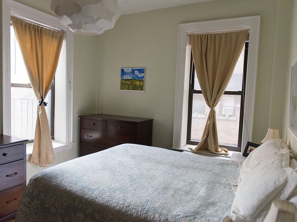 1st image of 255 W 108th St APT 4D