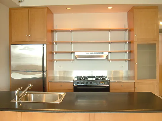 Rented by NY Casa Group | media 21