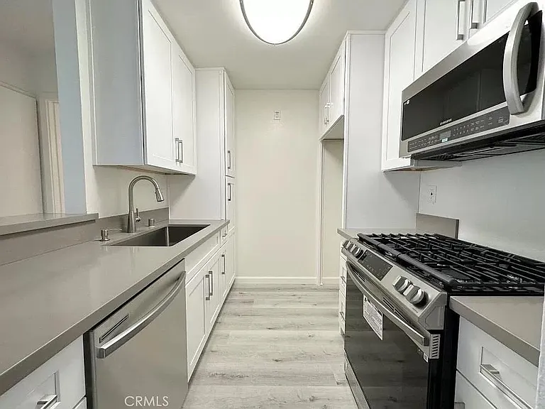 18620 Hatteras St #183 — Photo 15