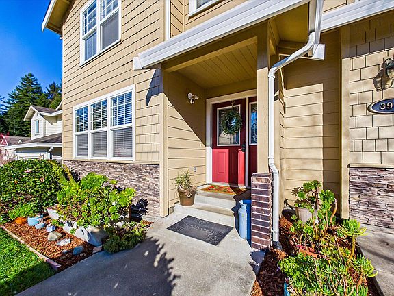 5th image of 3945 Davis Ct
