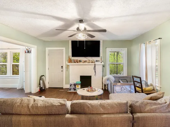 739 Gracey Ave, Clarksville, TN 37040