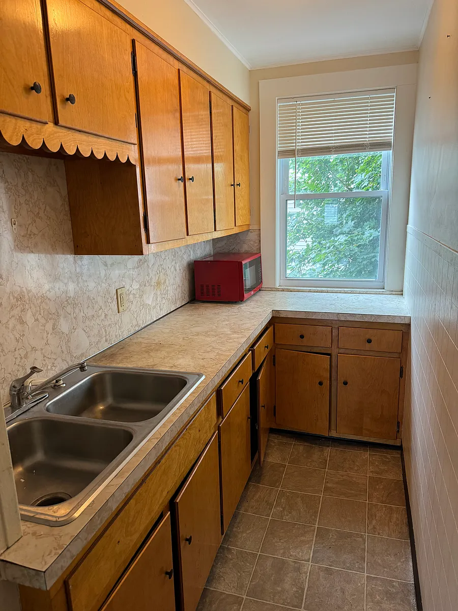 Building Photo - 78 Gage St #2