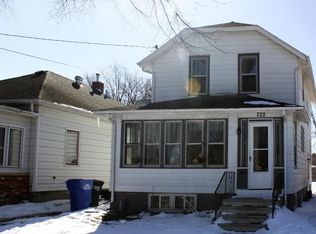 722 11th St N, Fargo, ND 58102