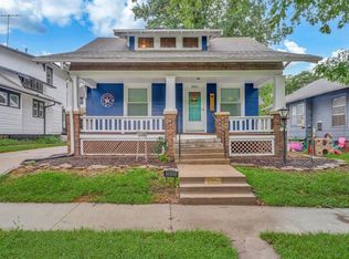 1805 SW Huntoon St, Topeka, KS 66604