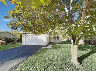 1229 Jericho Rd, Aurora, IL 60506