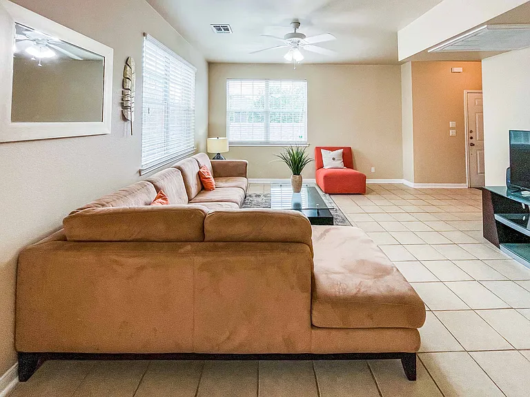 151 Chapel Hill Cir — Photo 8