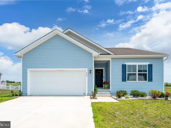 318 Pontoon Dr, Felton, DE 19943