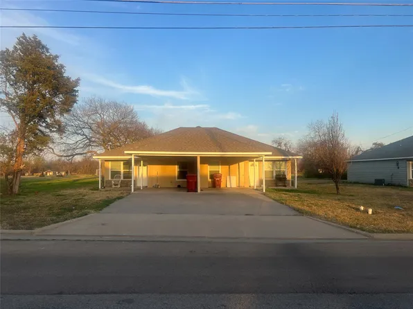 1612-1614 Albert Broadfoot St, Bonham, TX 75418