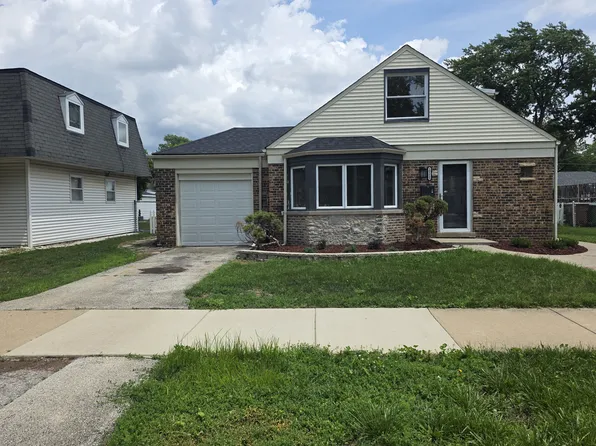 10215 S Kildare Ave, Oak Lawn, IL 60453