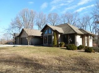 1000 Whitetail Dr, Fort Atkinson, WI 53538