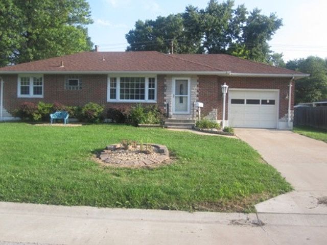 1st image of 2542 Spalding Ave
