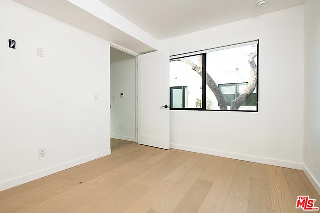 1325 Cabrillo Ave #12 — Photo 13