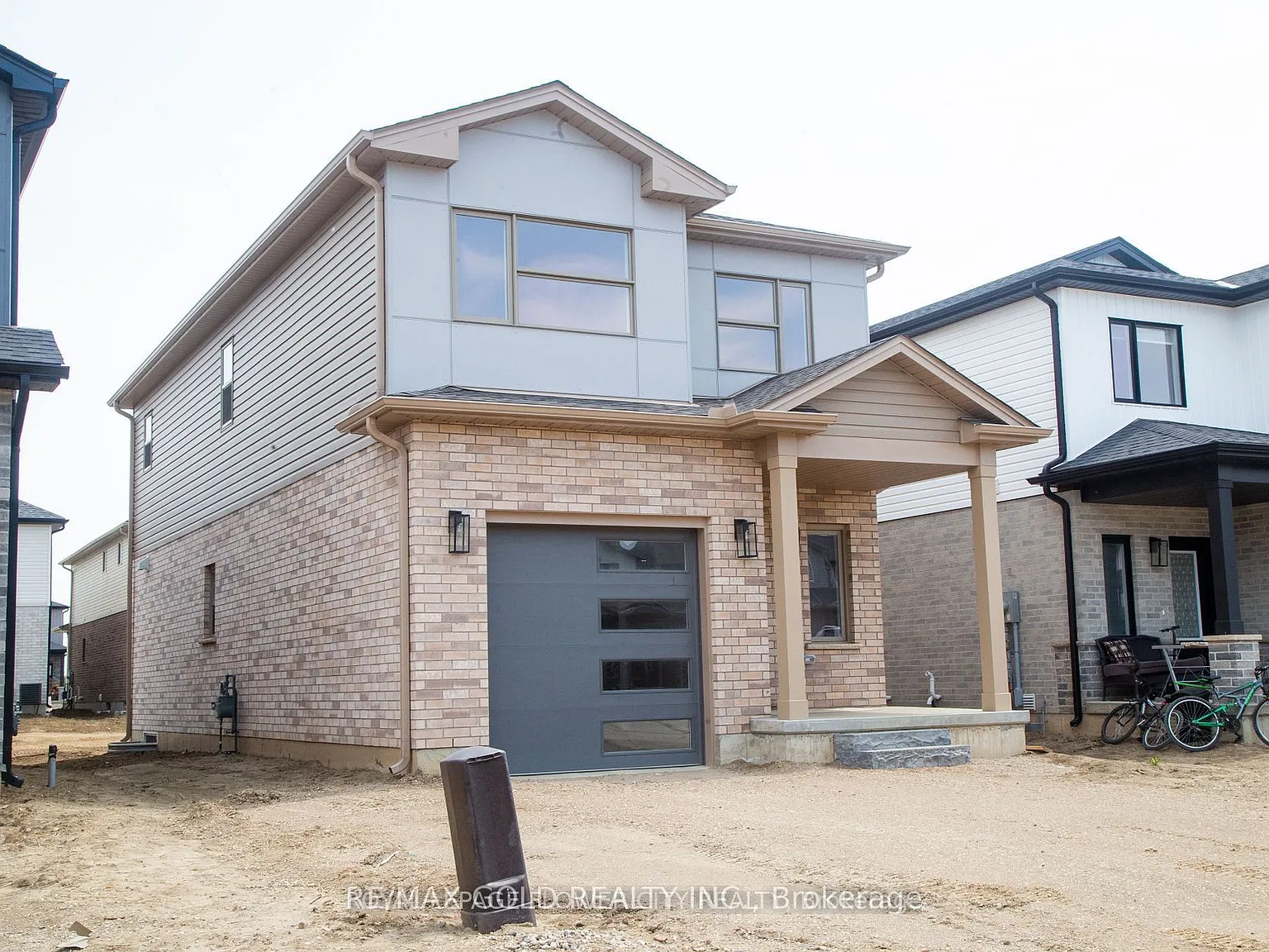 4 bed, $2,850 — Photo 4