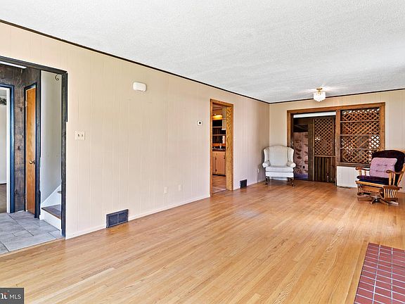 5th image of 39 Coble Rd