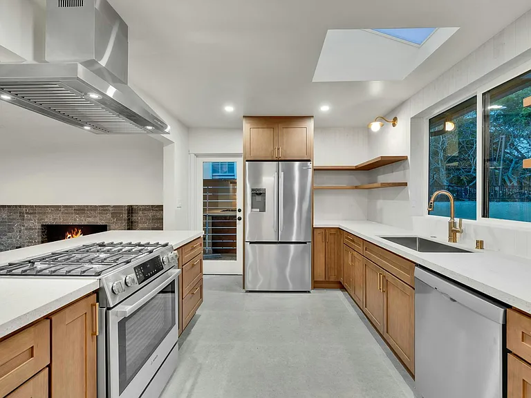 4279 Hortensia St — Photo 12