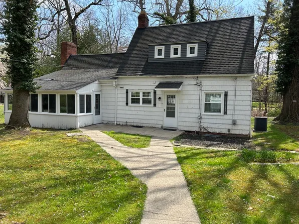 10623 Fitzwater Rd, Brecksville, OH 44141