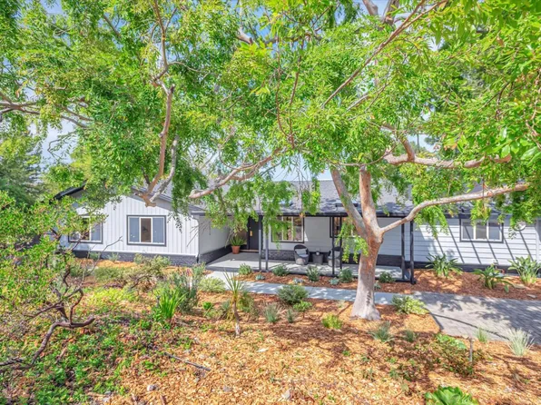 330 Robinwood Ln, Hillsborough, CA 94010