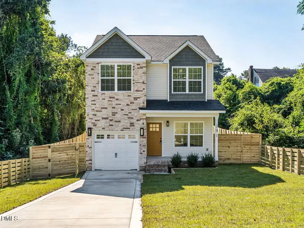 391 S Stephens St, Southern Pines, NC 28387