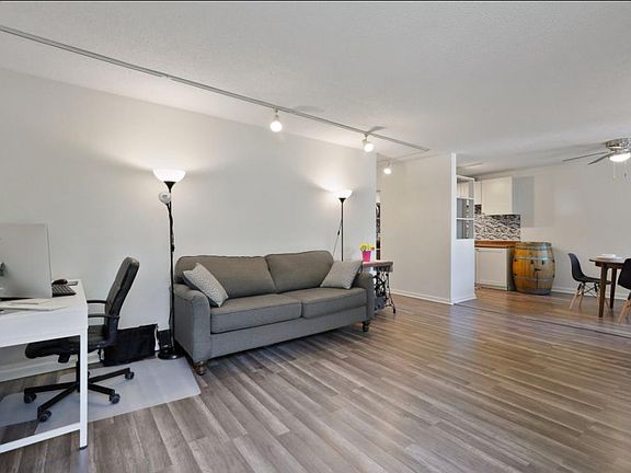 3rd image of 2500 Blaisdell Ave APT 203