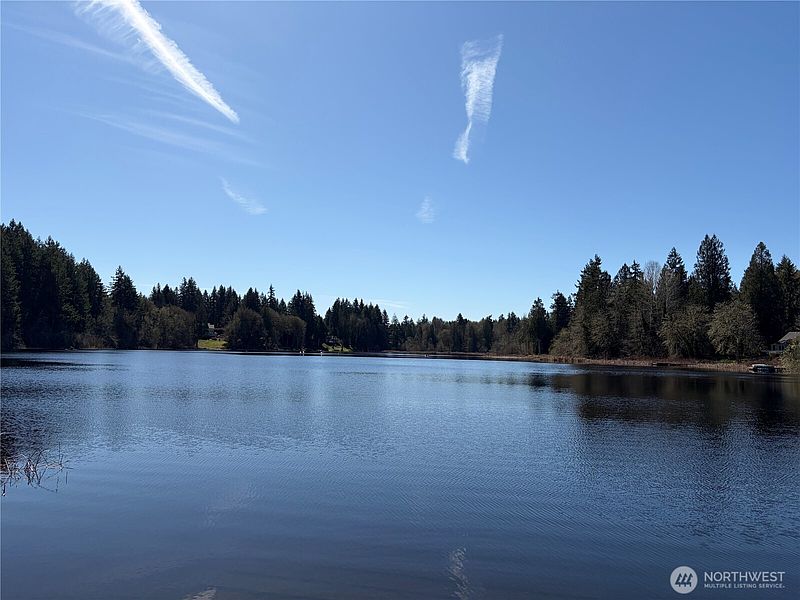 4th image of 7129 Munn Lake Drive SE