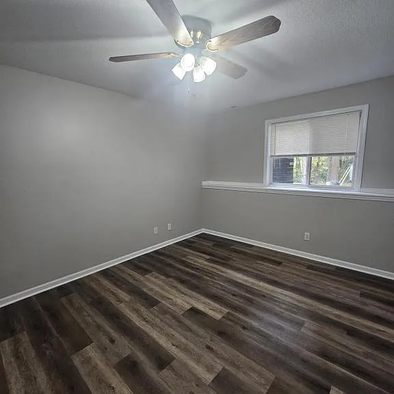 227 Elm St — Photo 15