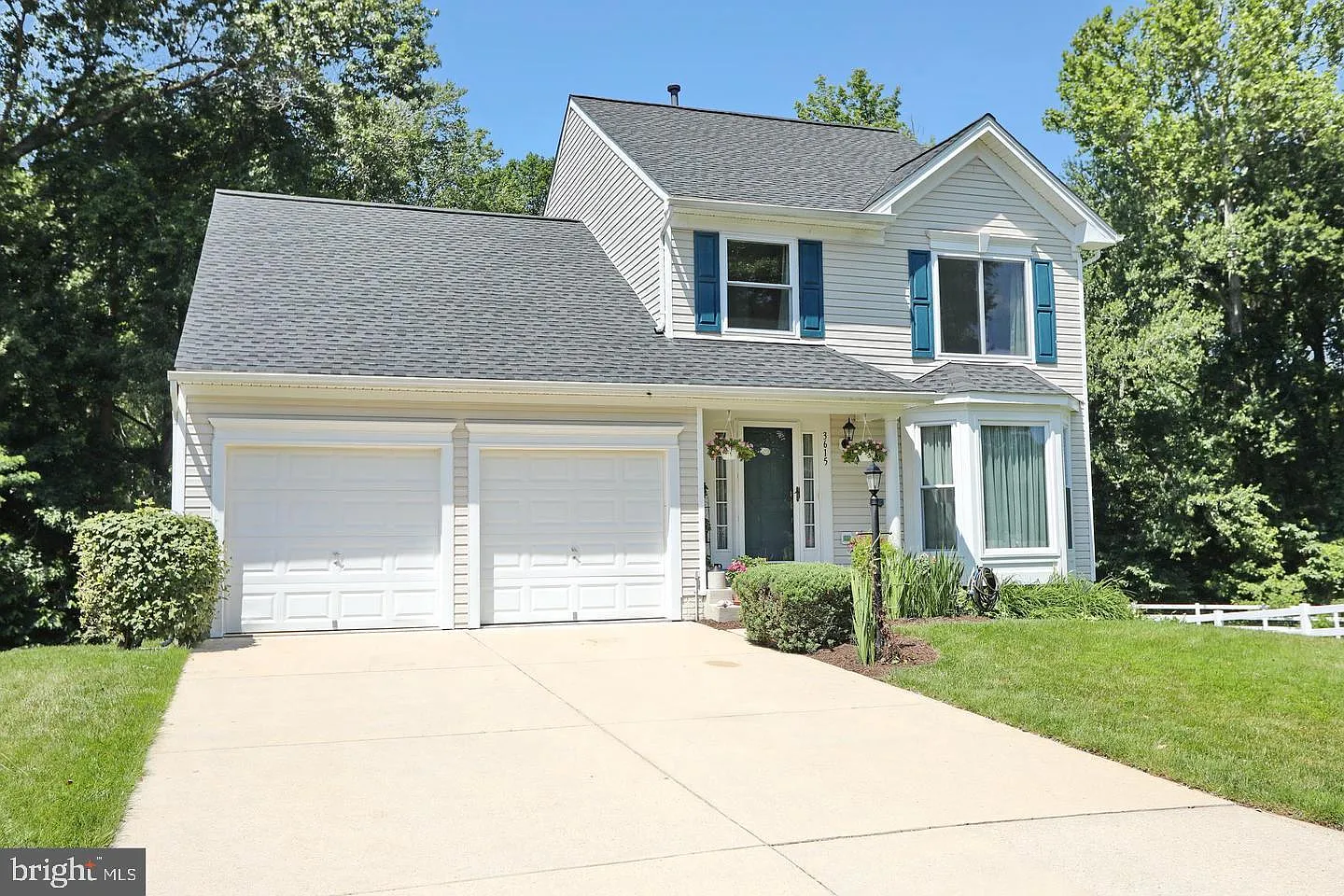 3 bed, 3.5 bath, 2968 sqft, $3,250 — Photo 1
