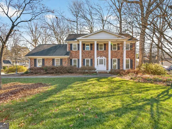 4919 Olde Village Ct, Dunwoody, GA 30338