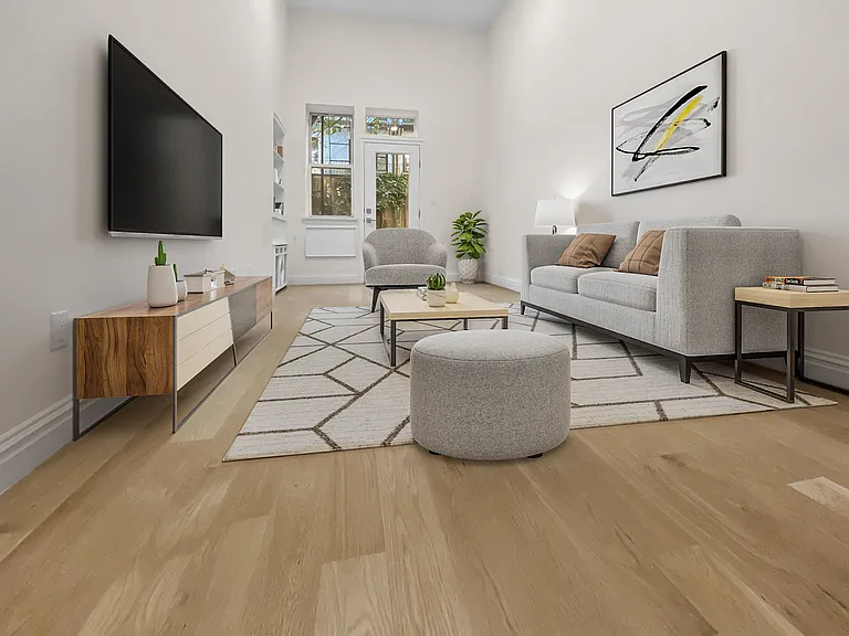 330 E 77th St #1D — Photo 1