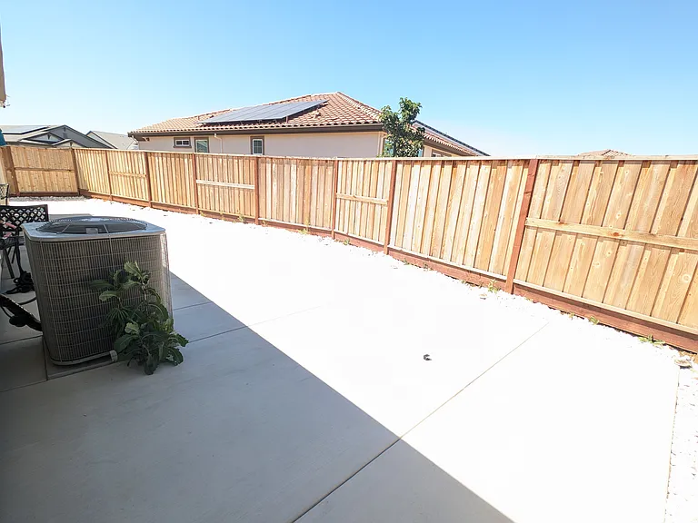 8341 Orla Way — Photo 27