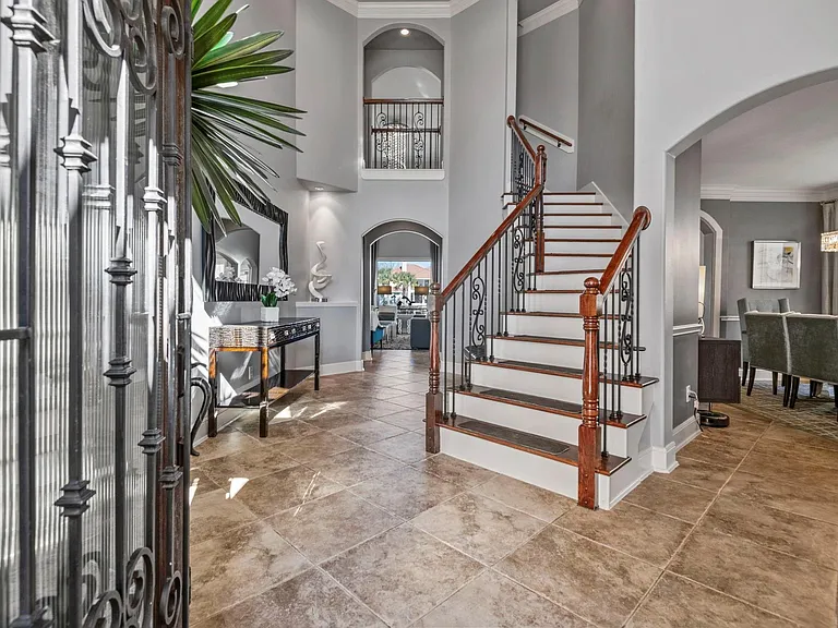 18918 Villa Bergamo Ln — Photo 3