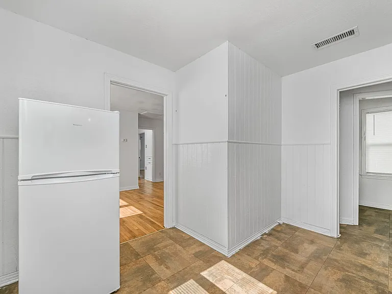 4219 S Washington St — Photo 10