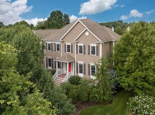 13 Oxford Ct, Bellingham, MA 02019