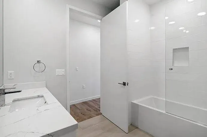 4707 Fulton Ave #403 — Photo 10