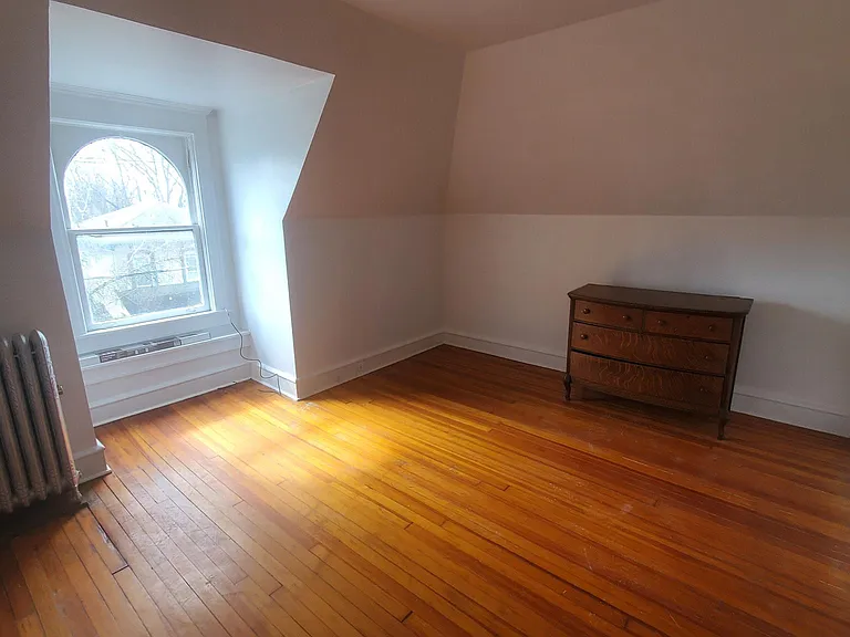 69 W Ross St #3W — Photo 3