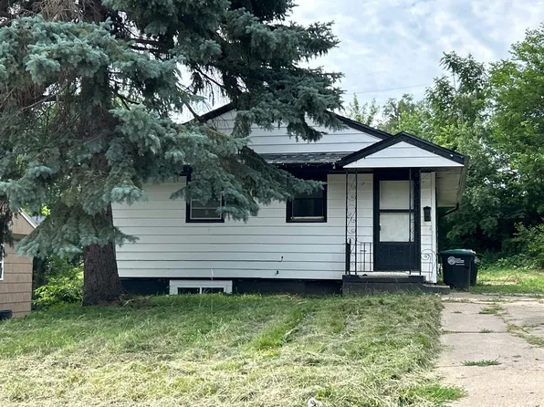 3725 Blondo St, Omaha, NE 68111