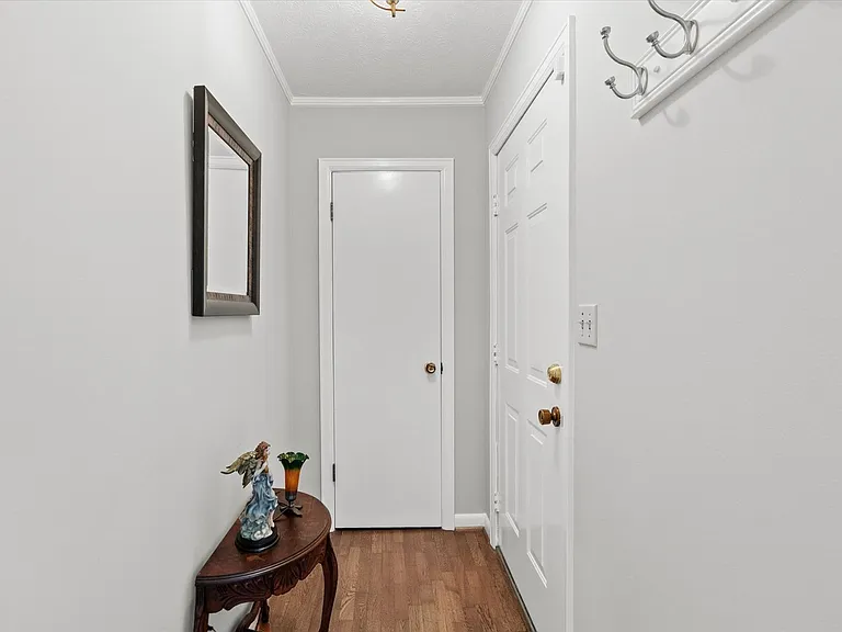 1812 Elkton St — Photo 7