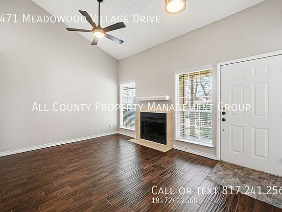 2nd image of 1471 Meadowood Village Dr
