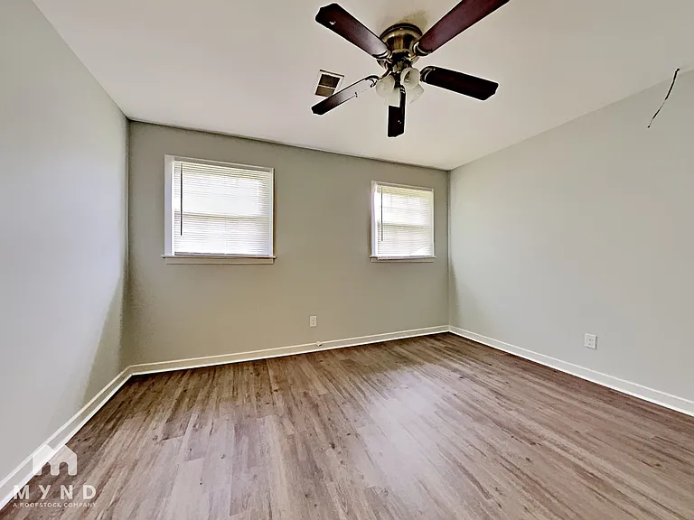 108 Winnetka Way — Photo 8