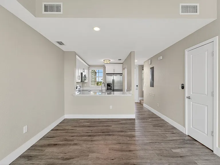 3266 Mangrove Point Dr — Photo 32