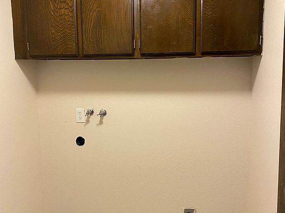 3rd image of 1012 Cornell Ave #13