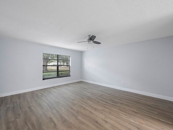 3rd image of 200 Westwood Ter N