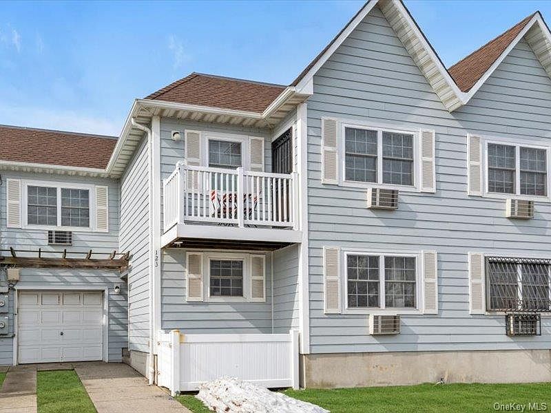 1st image of 123 Beach 61st St #82